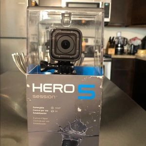 GOPRO HERO5 new in box never opoen